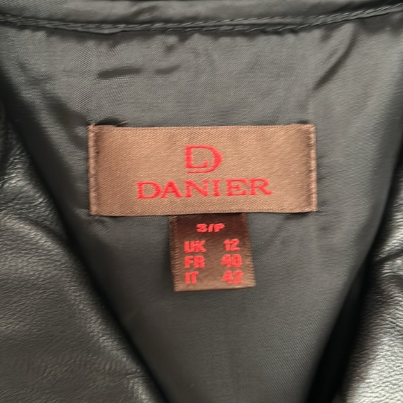 Danier leather women’s small blazer coat jacket removable lining - Picture 2 of 6